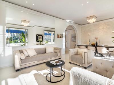 Appartement - 110 m² - 5 pièces