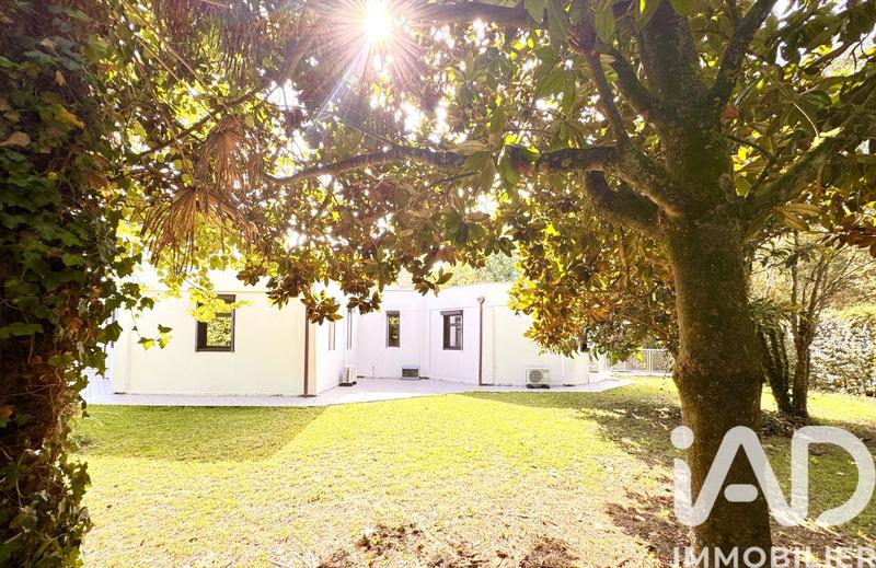 Maison de maîtres - 220 m² - 6 pièces