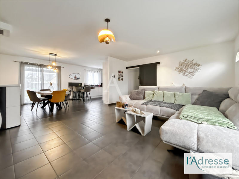 Maison - 105 m² - 5 pièces