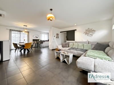 Maison - 105 m² - 5 pièces