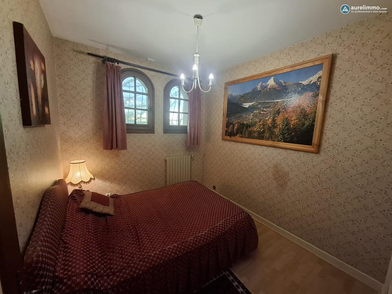 Maison traditionnelle - 149 m² - 5 pièces