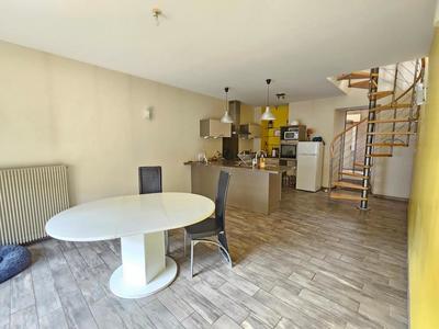 Maison - 200 m² - 9 pièces