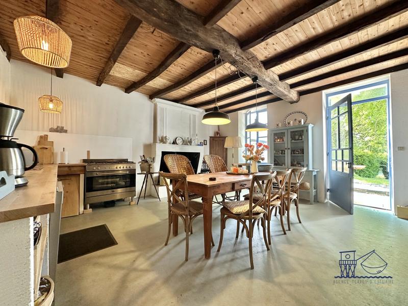 Maison ancienne - 129 m² - 4 pièces