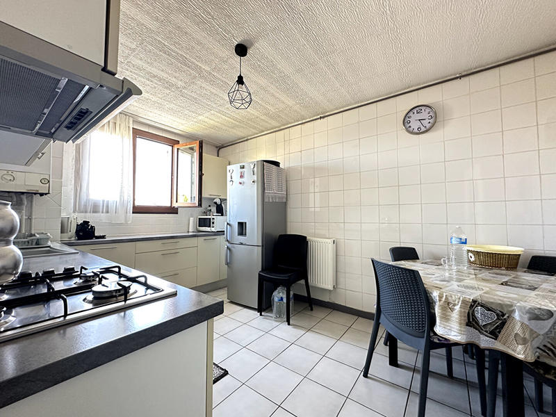 Maison - 88 m² - 4 pièces