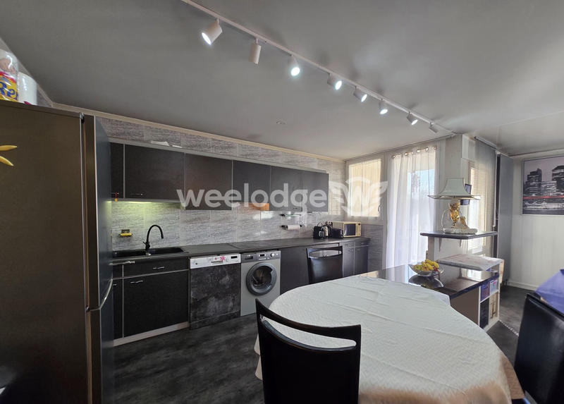 Appartement - 85 m² - 4 pièces