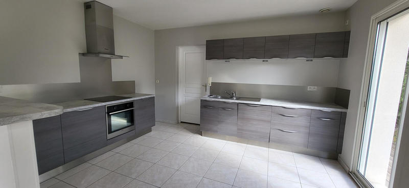 Maison - 151 m² - 7 pièces