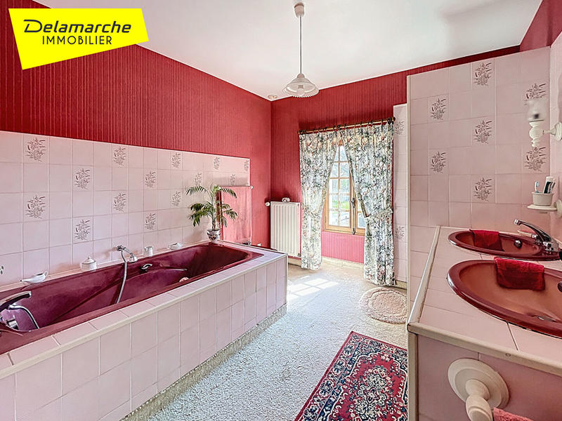 Maison - 163 m² - 7 pièces