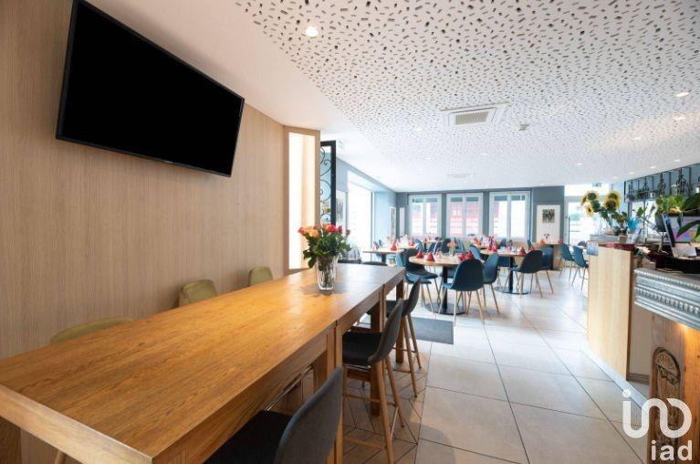 Local commercial - 690 m²