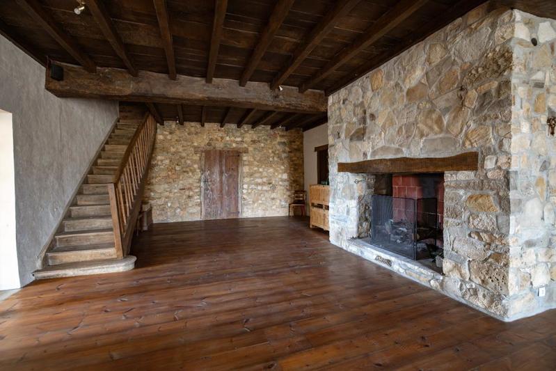 Maison - 530 m² - 12 pièces