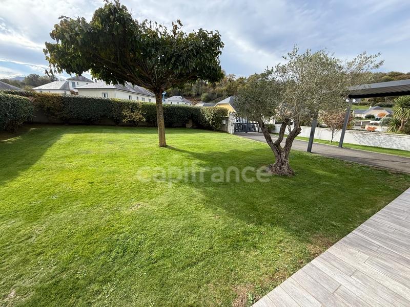 Maison - 111 m² - 4 pièces