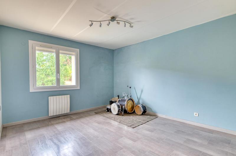 Maison traditionnelle - 217 m² - 11 pièces