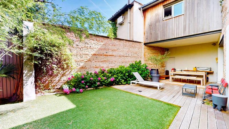 Maison - 217 m² - 5 pièces