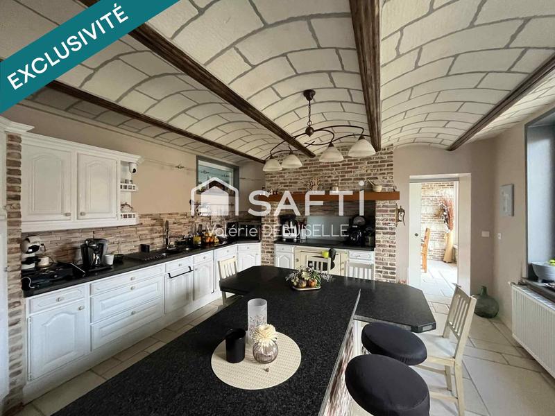 Maison - 200 m² - 8 pièces