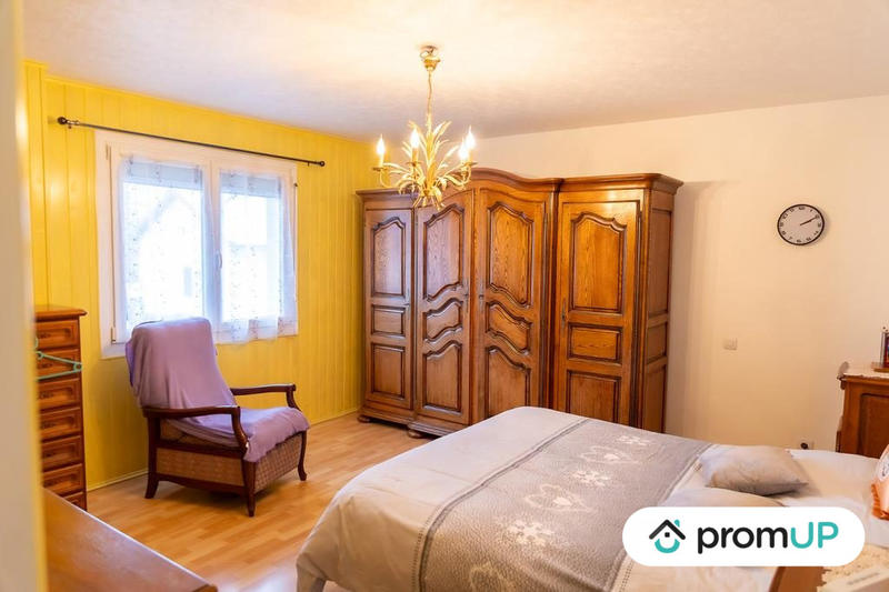 Appartement - 120 m² - 6 pièces