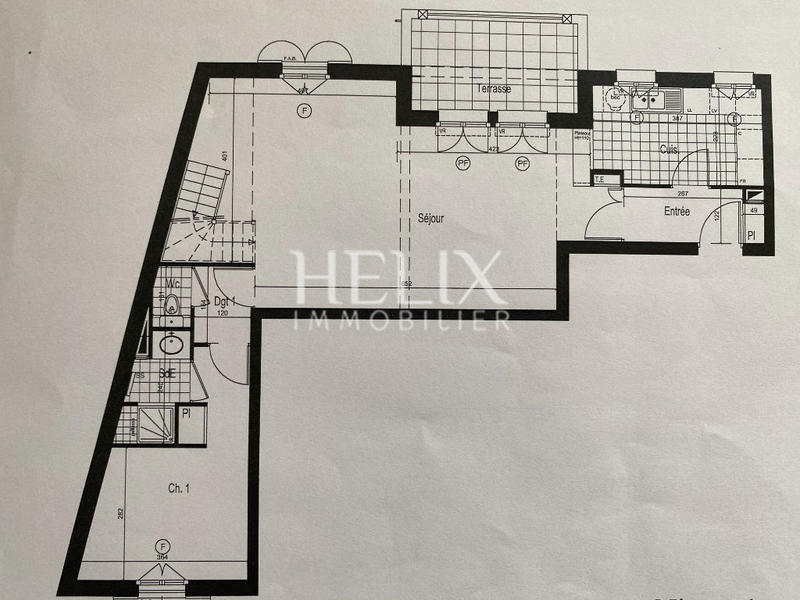 Appartement - 100 m² - 4 pièces