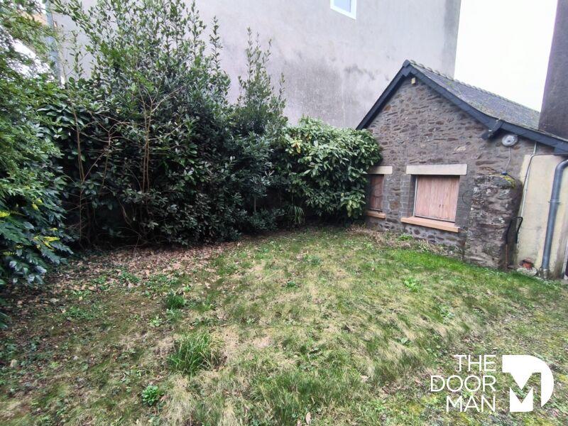 Propriété - 326 m² - 12 pièces