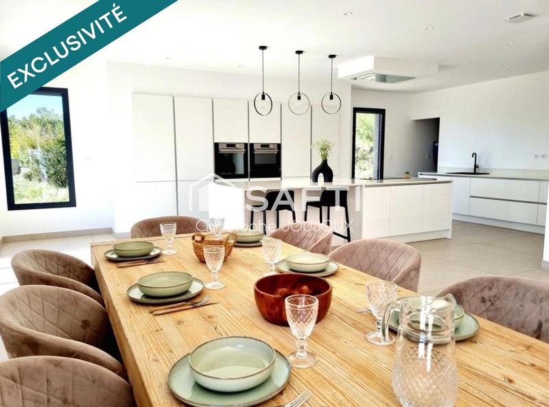 Maison - 239 m² - 7 pièces