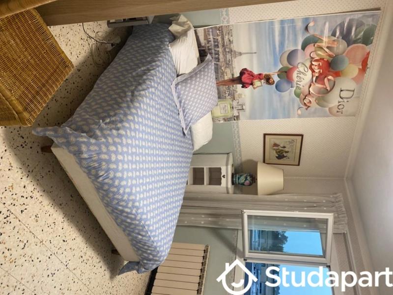 Chambre - 12 m² - 1 pièce