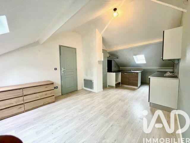 Maison - 288 m² - 12 pièces