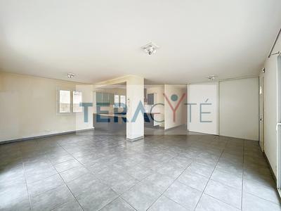 Maison - 99 m² - 4 pièces