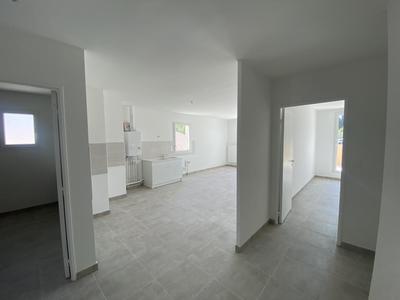 Appartement - 80 m² - 4 pièces