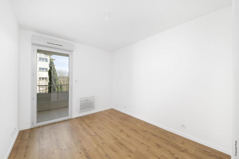 Appartement - 93 m² - 4 pièces