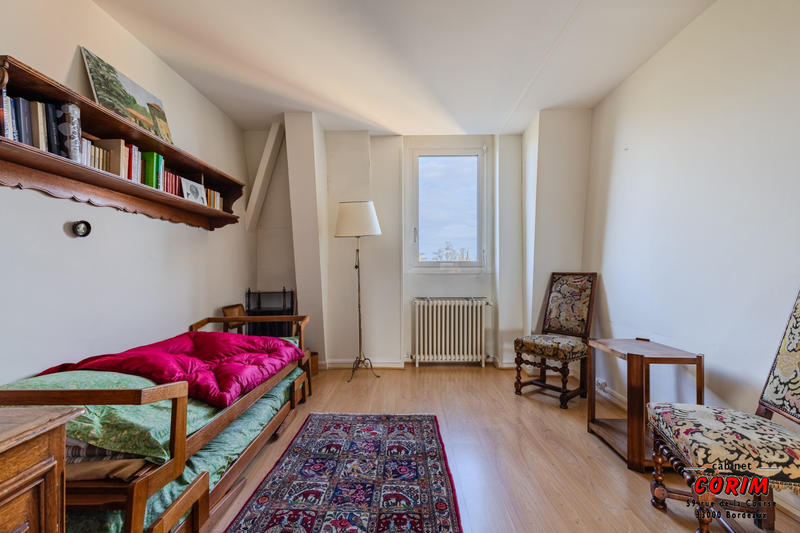 Appartement - 195 m² - 4 pièces