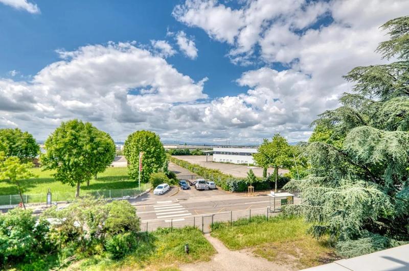 Appartement - 77 m² - 4 pièces