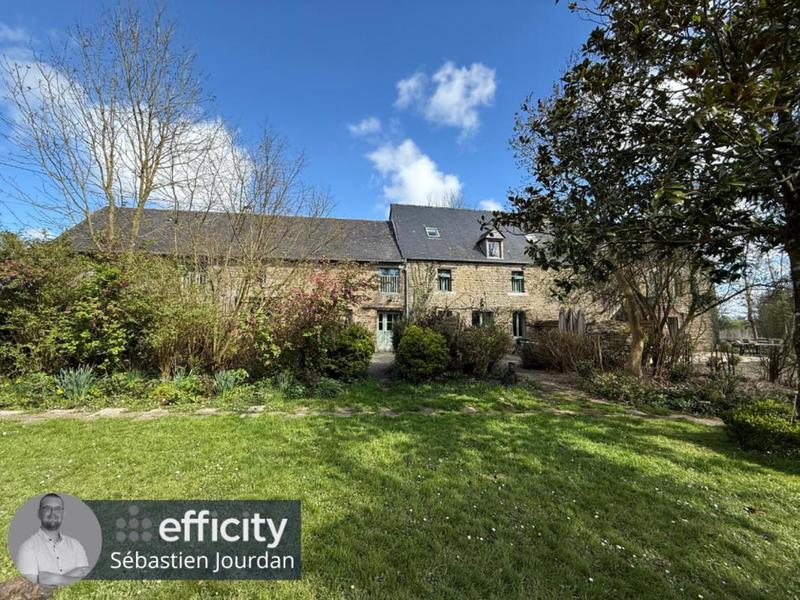 Maison - 448 m² - 19 pièces