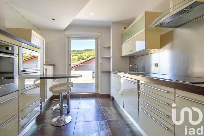 Appartement - 120 m² - 4 pièces