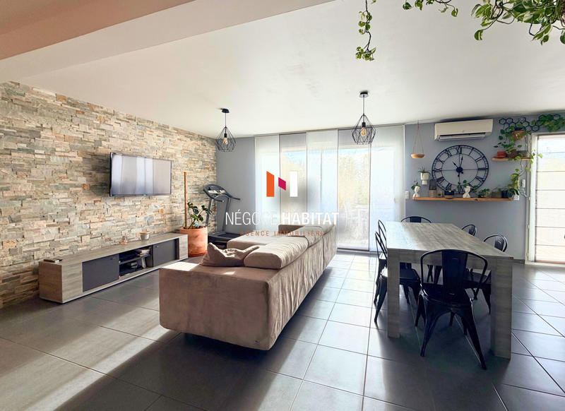 Maison - 98 m² - 5 pièces