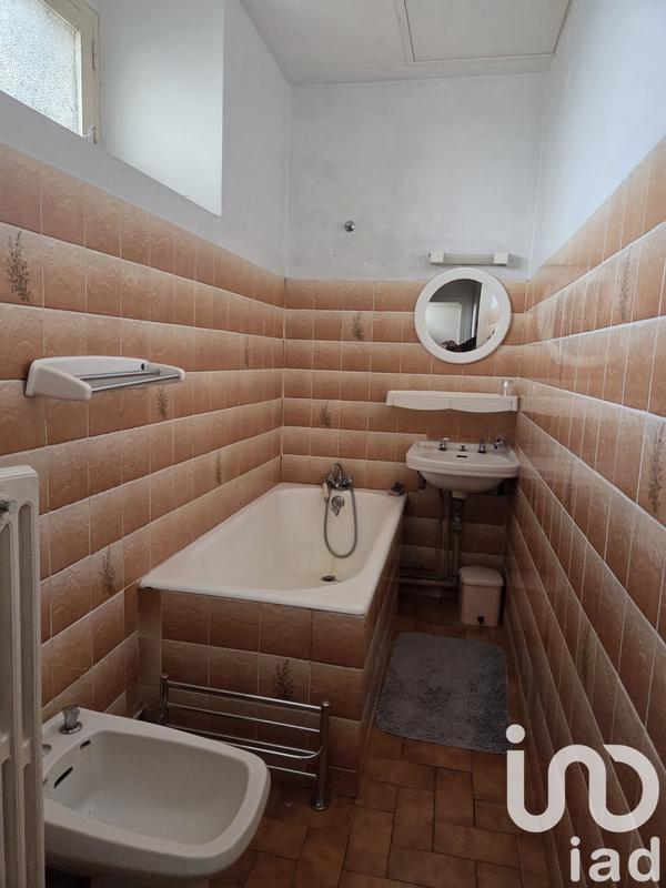 Maison - 263 m² - 10 pièces