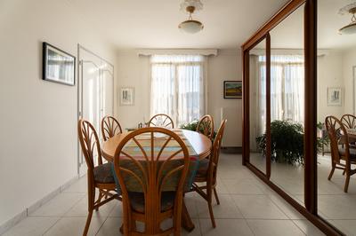 Appartement - 84 m² - 4 pièces