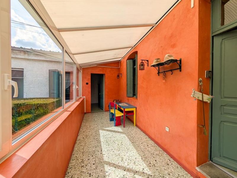 Propriété - 325 m² - 13 pièces