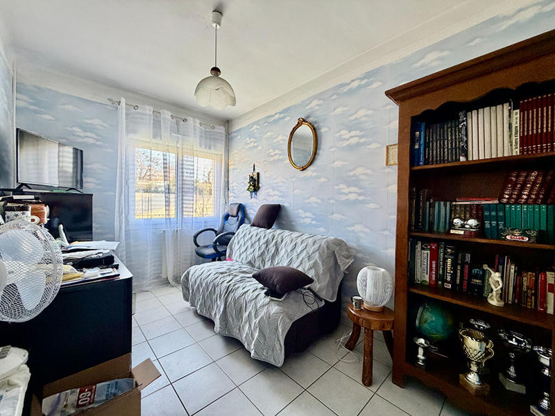 Maison - 90 m² - 5 pièces