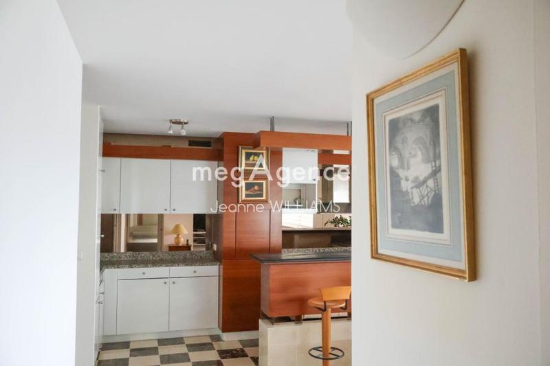 Appartement - 81 m² - 3 pièces