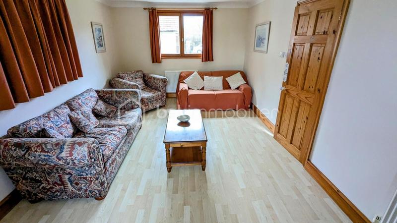 Propriété - 285 m² - 12 pièces