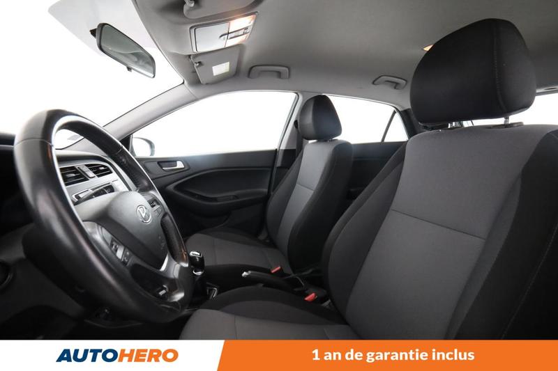 Hyundai i20 1.2 Initia 75 ch