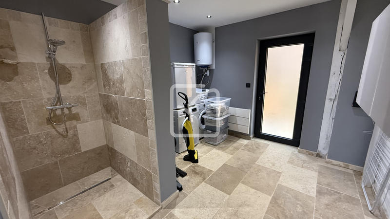 Maison - 164 m² - 10 pièces