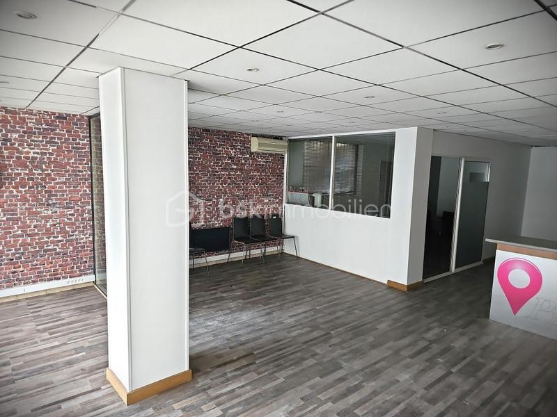 Local commercial - 85 m² - 1 pièce