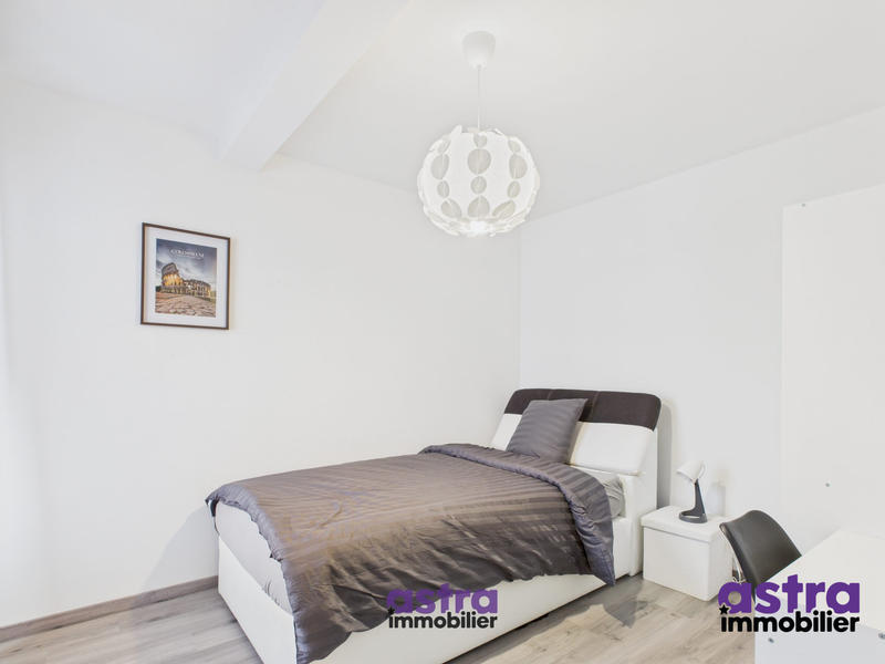 Appartement - 88 m² - 5 pièces