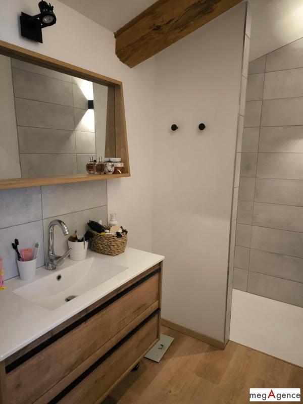 Propriété - 185 m² - 6 pièces