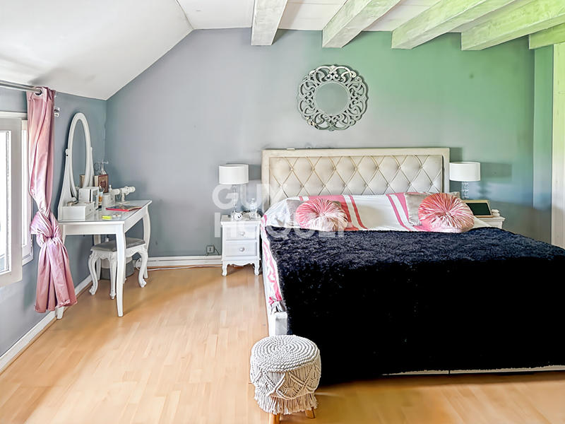 Maison - 135 m² - 6 pièces