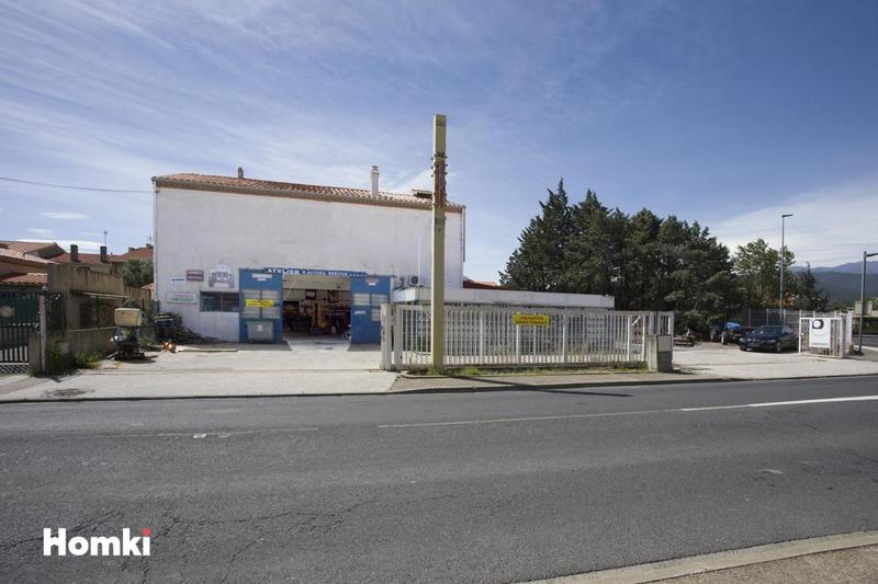 Local commercial - 470 m² - 6 pièces