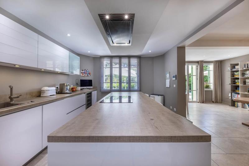 Villa - 200 m² - 7 pièces