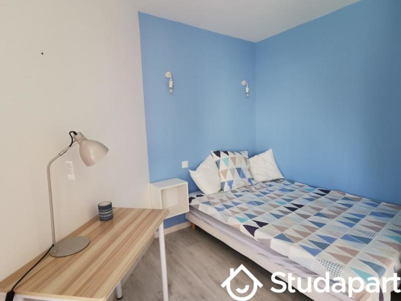 Chambre - 9 m² - 1 pièce