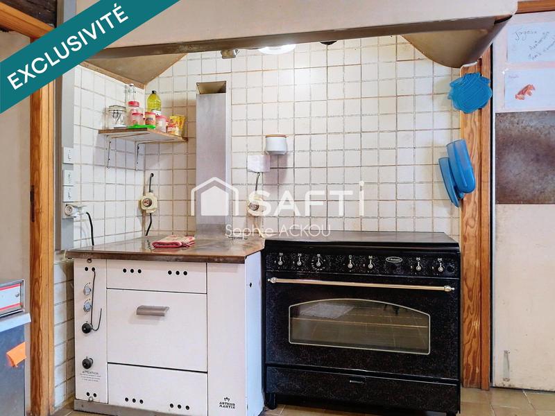 Maison - 264 m² - 12 pièces