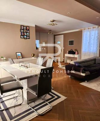 Maison de ville - 134 m² - 6 pièces