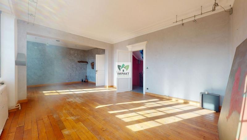 Maison - 460 m² - 15 pièces