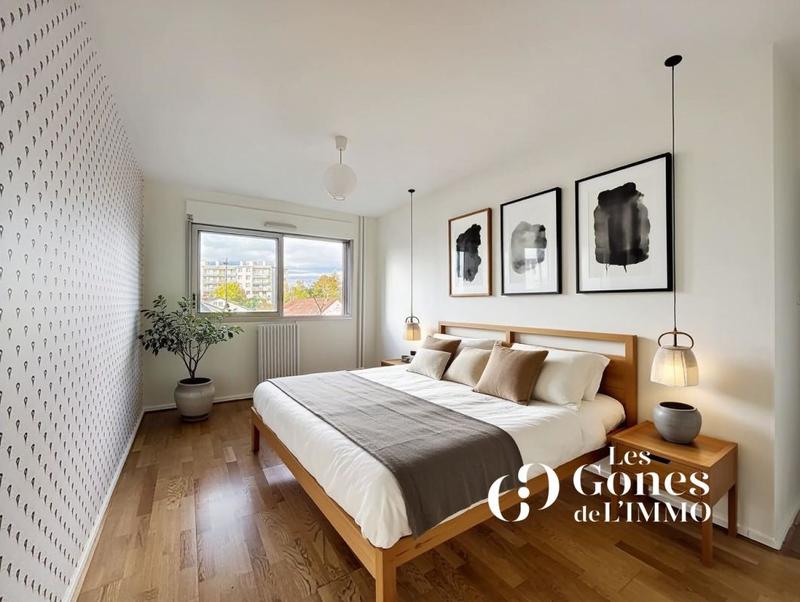 Appartement - 101 m² - 4 pièces